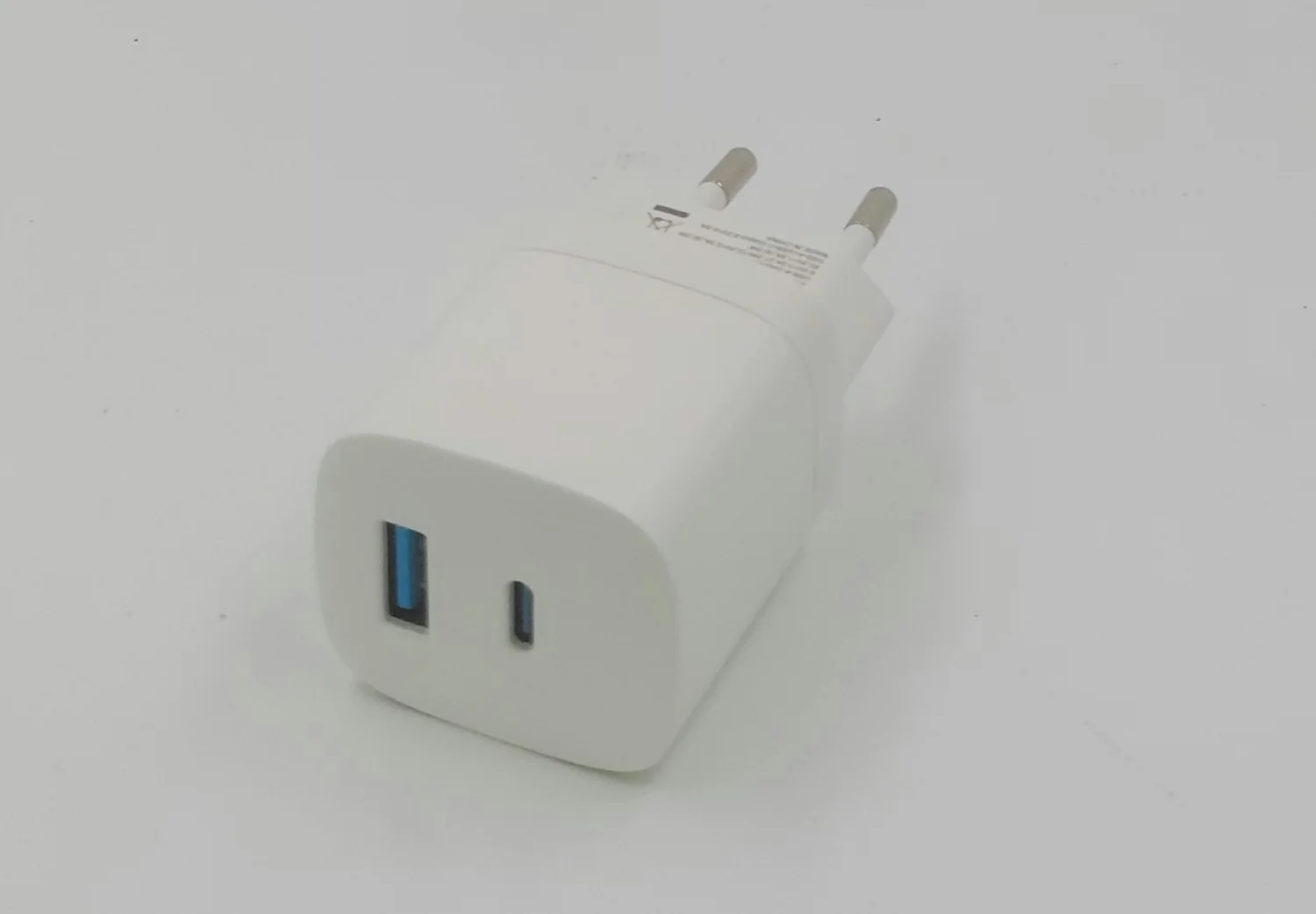 QC 65W